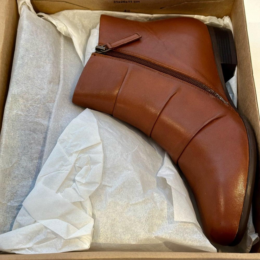 Trotters Mila Leather Ankle Boots Women’s size 10.5W NWT - Picture 5 of 7